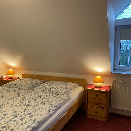 公寓 Cafe Gaubenhaus *