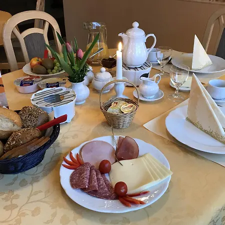 公寓 Cafe Gaubenhaus *